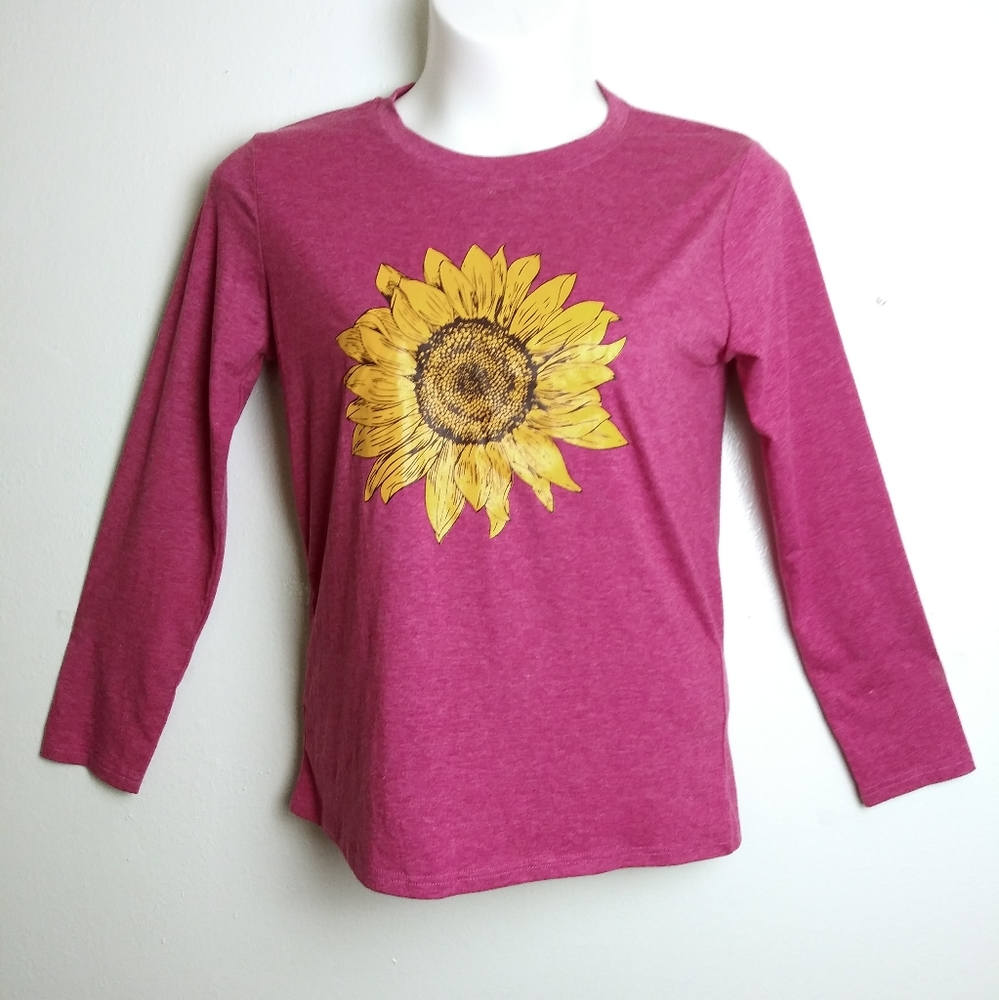 Tee M Pink Sunflower Graphic Long Sleeves